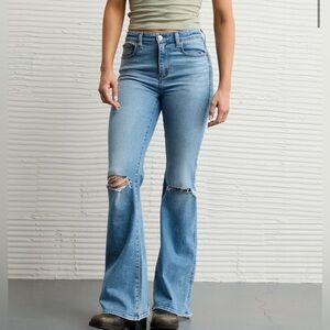 Like New - American Eagle stretch High-Rise Flare jeans (REGULAR) - 6